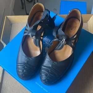 Fluevog East End Mary Jane size 6.5. Great condition